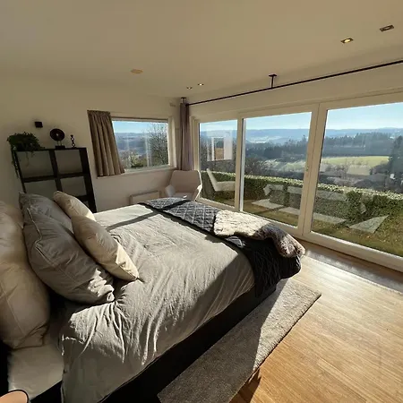 別荘 Spacious With Sauna *