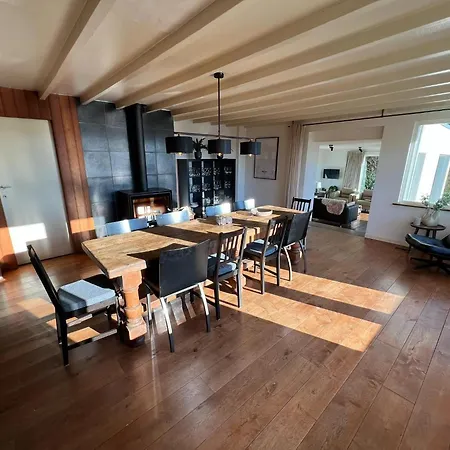 Spacious With Sauna *