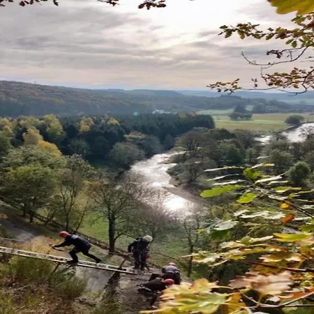 別荘 Spacious With Sauna Érezée